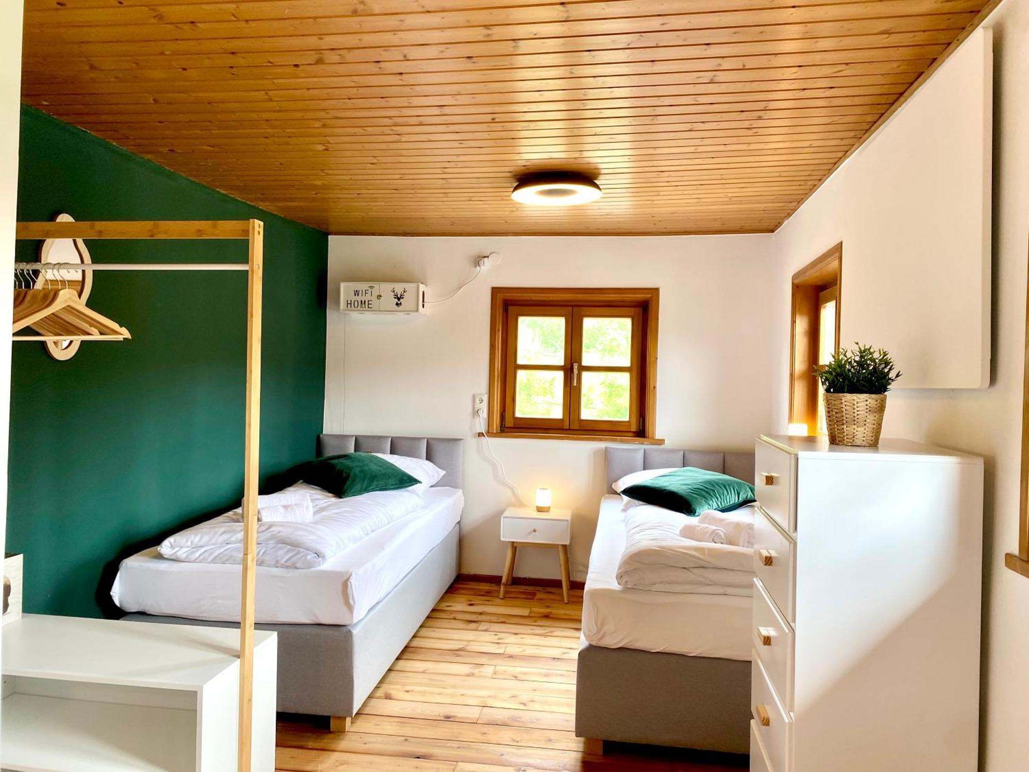 Apartment Breitenstein In Historischem Bauernhaus Fischbachau Bagian luar foto